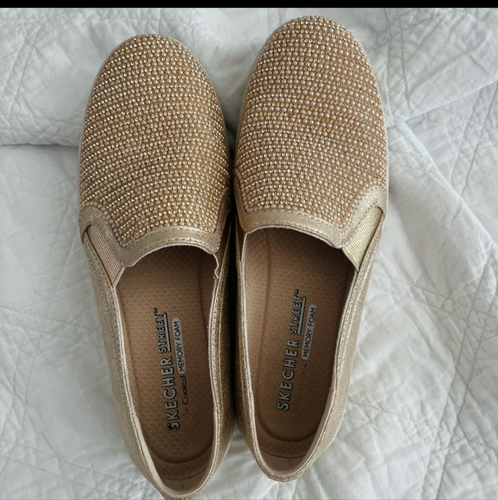 Skechers sparkly pearl slightly used women's shoes size 6 - Picture 4 of 5